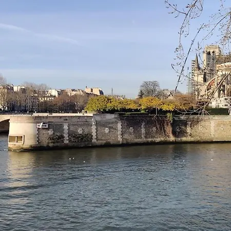 Appartamento île Saint Louis, Notre Dame, 1 2 à 4p Parigi