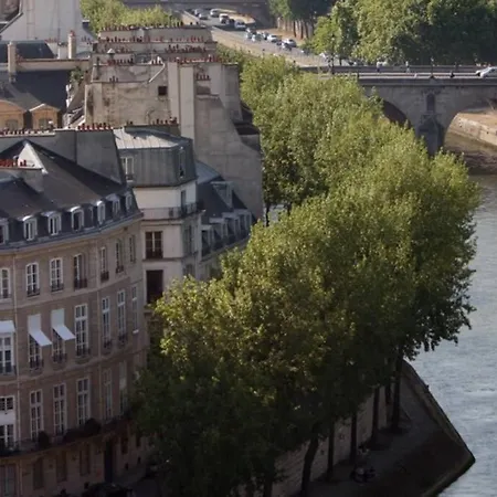 Appartamento île Saint Louis, Notre Dame, 1 2 à 4p Parigi